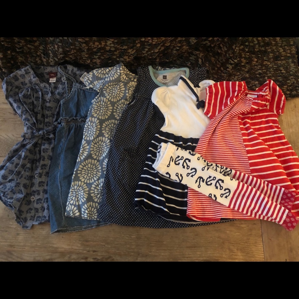 Little girls dresses 9 mos- sz 2